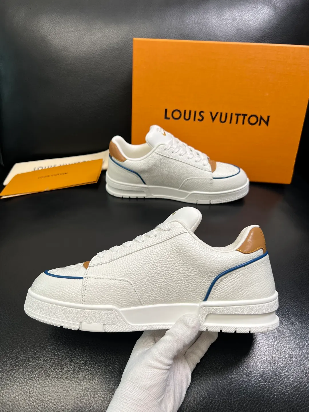 Men's shoes 💰840 Lv high quality top crafts Louis Vuitton, sports sneakers counter synchronization, uppers imported from Italy, high-quality splicing colorful complex crafts, imported mesh pads soft and comfortable, soles: original soles specially provided by the original factory, T men's shoes 💰U exclusive movable molded soles super comfortable, original factory single goods, code number 39-44 (customized 38 45)